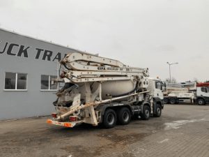 Пуми (автобетоносмеситель с насосом)